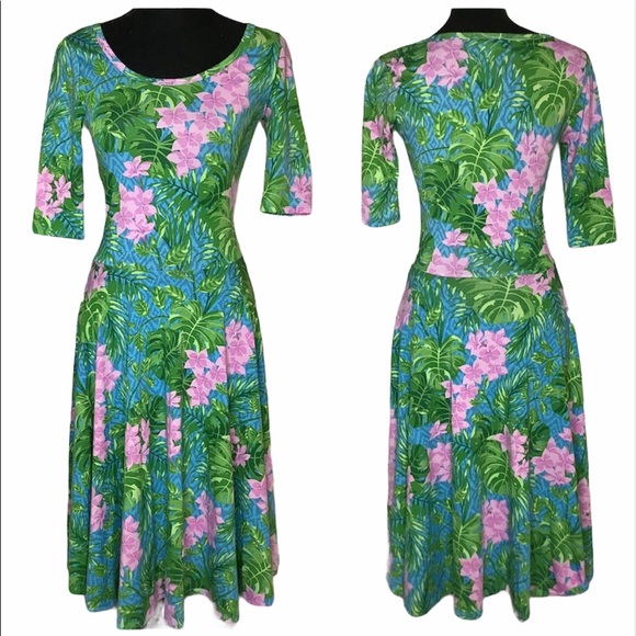 LuLaRoe Dresses & Skirts - LuLaRoe Nicole Green Floral Dress Sz XS